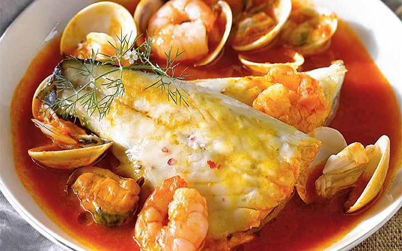 Pescado en salsa